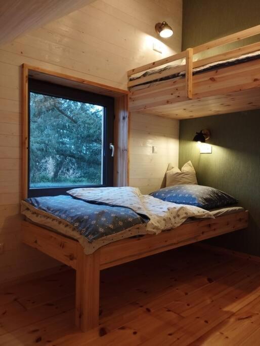Gemuetliches Holzhaus Am See Warin ภายนอก รูปภาพ